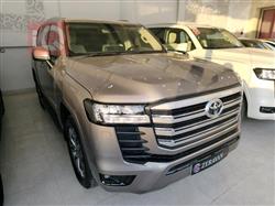 تۆیۆتا لاند کروزەر